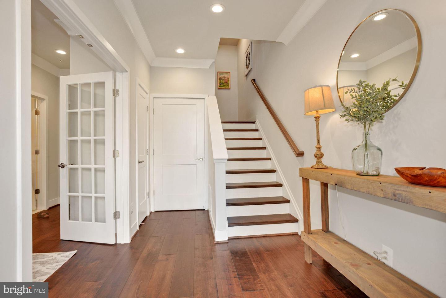 2973 WINTER JACK LN, FAIRFAX, Virginia 22031, 4 Bedrooms Bedrooms, ,4 BathroomsBathrooms,Residential,For sale,2973 WINTER JACK LN,VAFX2277216 MLS # VAFX2277216