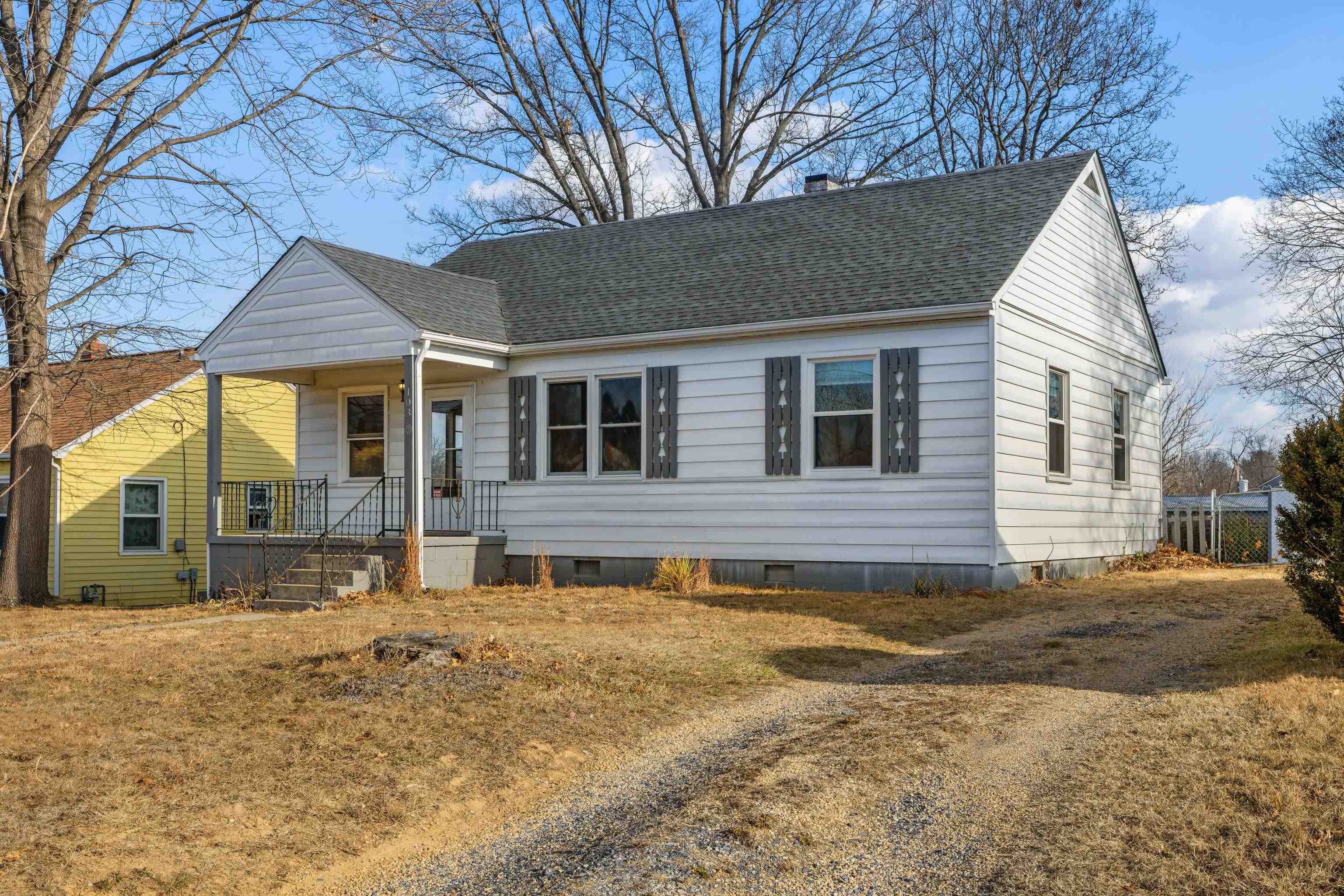 103 GEORGE ST, STAUNTON, Virginia 24401, 3 Bedrooms Bedrooms, ,1 BathroomBathrooms,Residential,103 GEORGE ST,672321 MLS # 672321 103 GEORGE ST, STAUNTON, Virginia 24401, 3 Bedrooms Bedrooms, ,1 BathroomBathrooms,Residential,103 GEORGE ST,672321 MLS # 672321