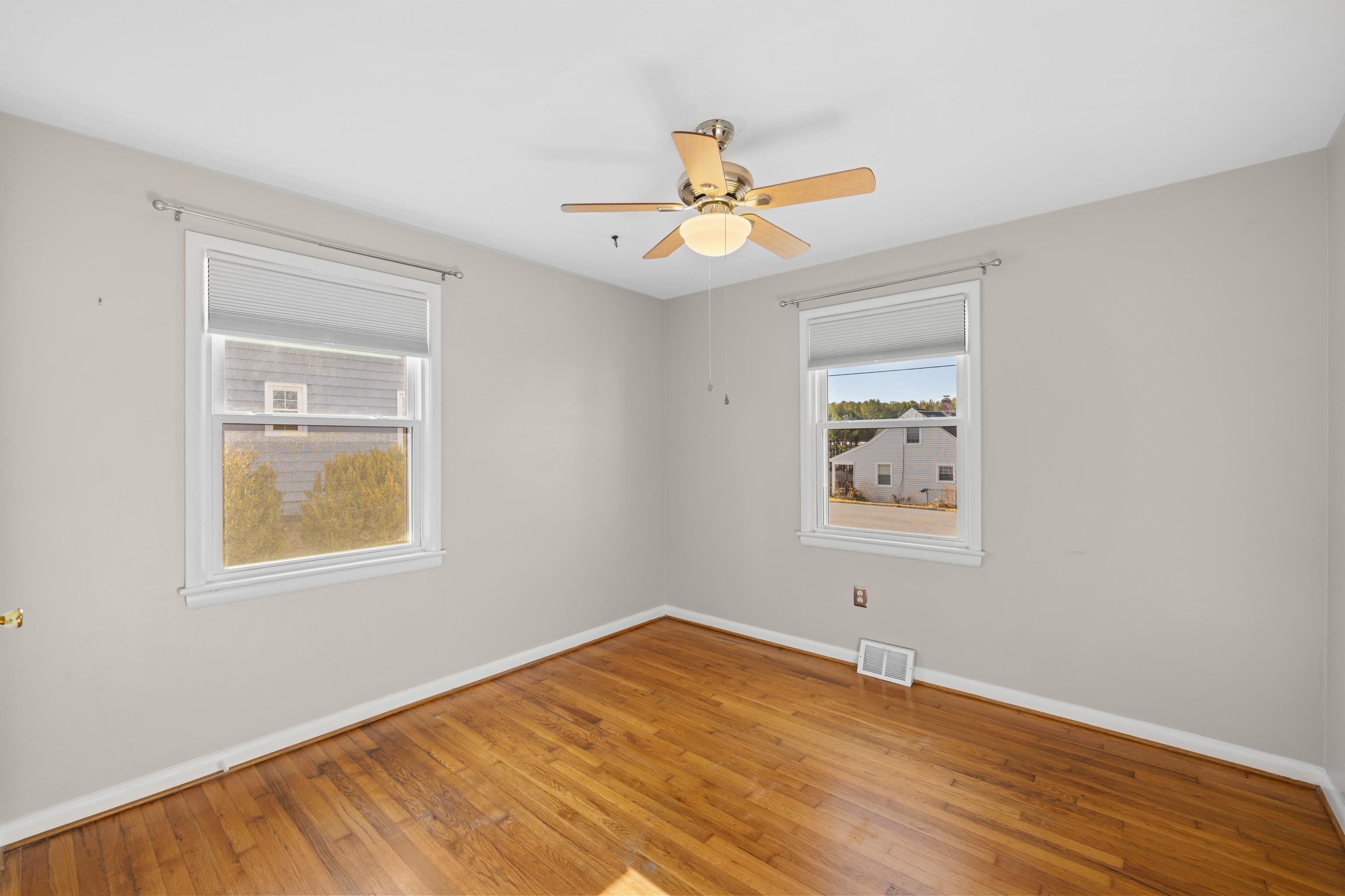 103 GEORGE ST, STAUNTON, Virginia 24401, 3 Bedrooms Bedrooms, ,1 BathroomBathrooms,Residential,103 GEORGE ST,672321 MLS # 672321 103 GEORGE ST, STAUNTON, Virginia 24401, 3 Bedrooms Bedrooms, ,1 BathroomBathrooms,Residential,103 GEORGE ST,672321 MLS # 672321