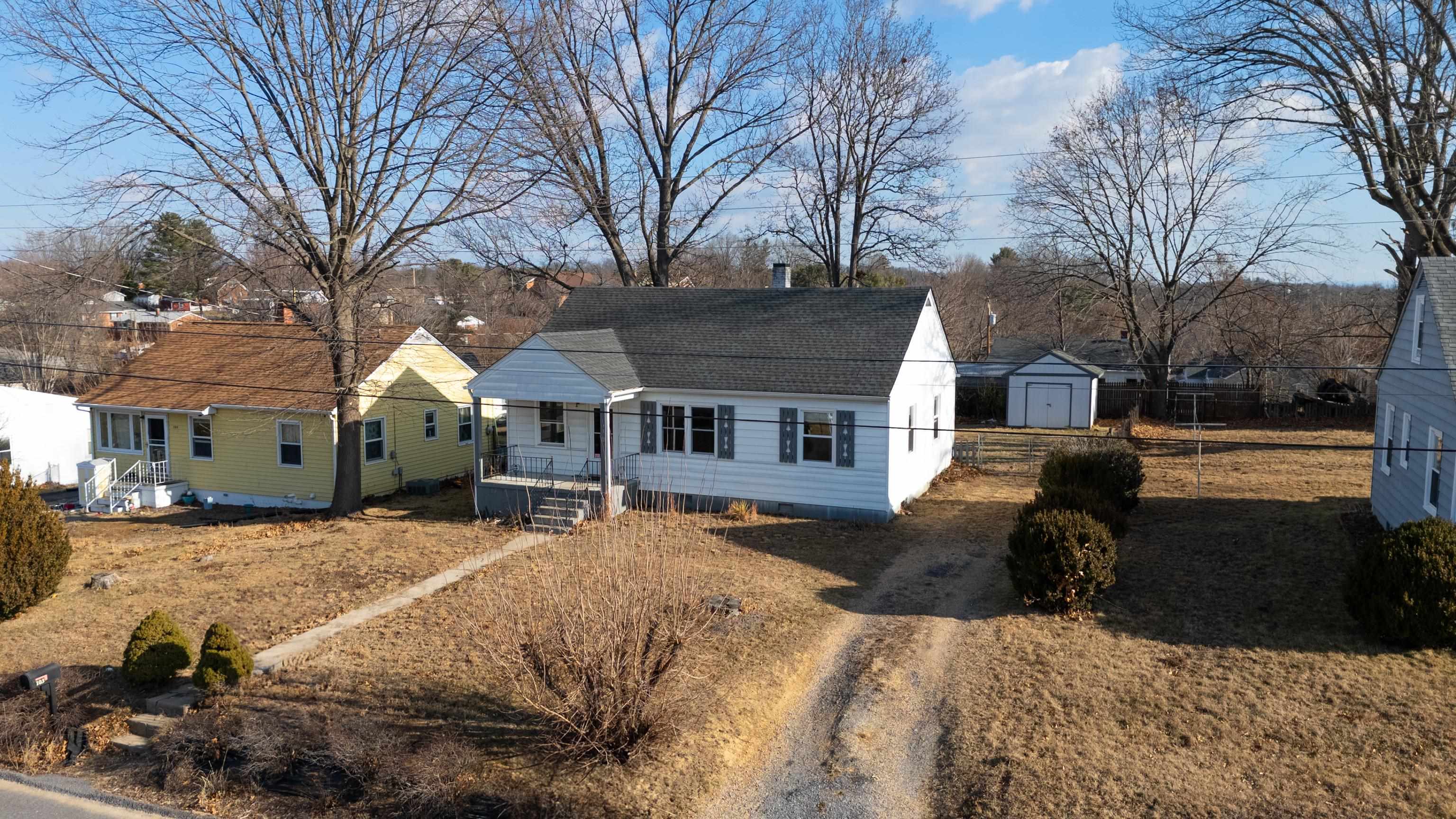 103 GEORGE ST, STAUNTON, Virginia 24401, 3 Bedrooms Bedrooms, ,1 BathroomBathrooms,Residential,103 GEORGE ST,672321 MLS # 672321 103 GEORGE ST, STAUNTON, Virginia 24401, 3 Bedrooms Bedrooms, ,1 BathroomBathrooms,Residential,103 GEORGE ST,672321 MLS # 672321