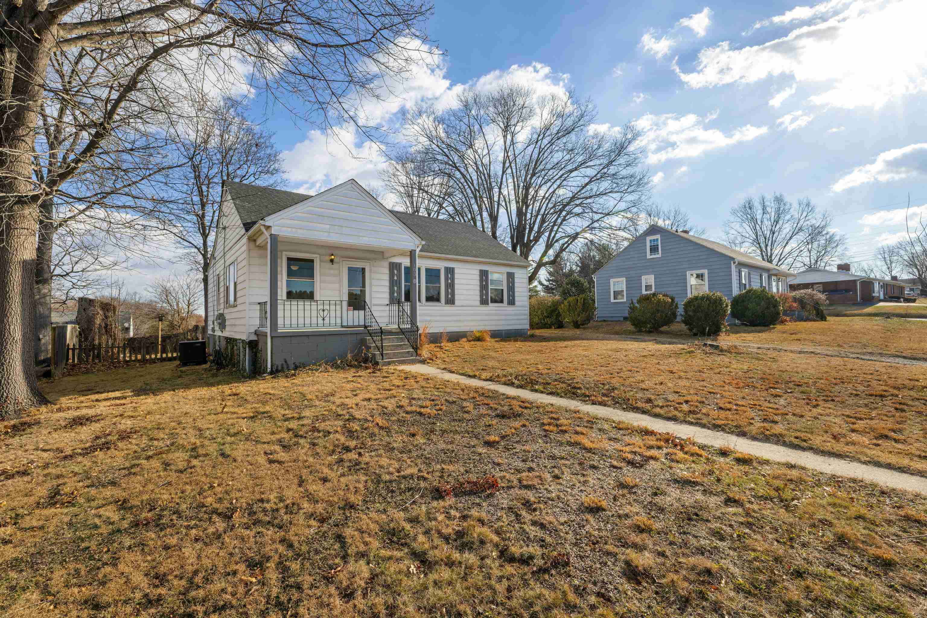 103 GEORGE ST, STAUNTON, Virginia 24401, 3 Bedrooms Bedrooms, ,1 BathroomBathrooms,Residential,103 GEORGE ST,672321 MLS # 672321 103 GEORGE ST, STAUNTON, Virginia 24401, 3 Bedrooms Bedrooms, ,1 BathroomBathrooms,Residential,103 GEORGE ST,672321 MLS # 672321