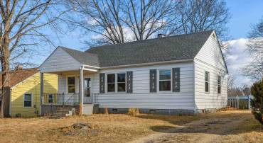 103 GEORGE ST, STAUNTON, Virginia 24401, 3 Bedrooms Bedrooms, ,1 BathroomBathrooms,Residential,103 GEORGE ST,672321 MLS # 672321