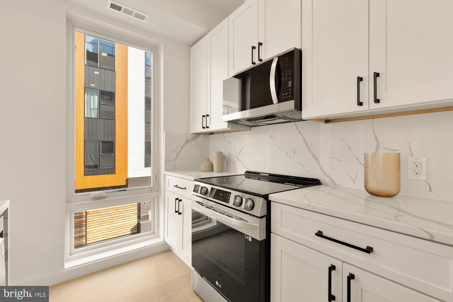 30 KENNEDY ST NW #6, WASHINGTON, District Of Columbia 20011, 2 Bedrooms Bedrooms, ,2 BathroomsBathrooms,Residential,For sale,30 KENNEDY ST NW #6,DCDC2230594 MLS # DCDC2230594