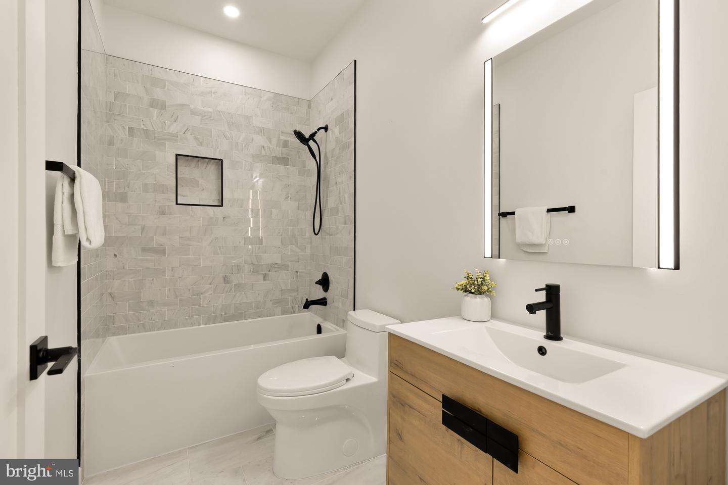 30 KENNEDY ST NW #12, WASHINGTON, District Of Columbia 20011, 2 Bedrooms Bedrooms, ,2 BathroomsBathrooms,Residential,For sale,30 KENNEDY ST NW #12,DCDC2231188 MLS # DCDC2231188