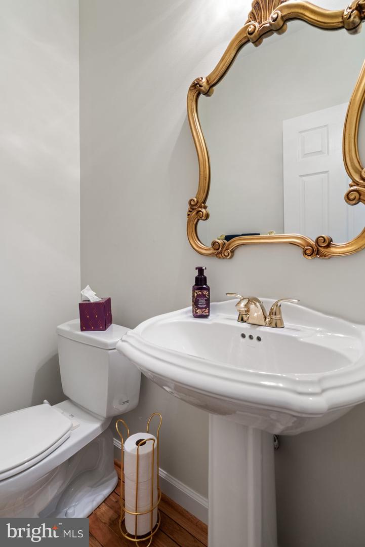 20848 GREAT FALLS FOREST DR, STERLING, Virginia 20165, 5 Bedrooms Bedrooms, ,3 BathroomsBathrooms,Residential,For sale,20848 GREAT FALLS FOREST DR,VALO2111170 MLS # VALO2111170