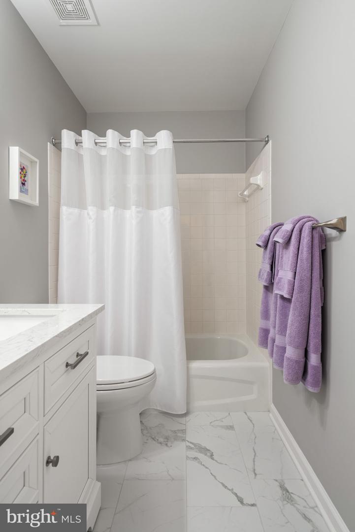 20848 GREAT FALLS FOREST DR, STERLING, Virginia 20165, 5 Bedrooms Bedrooms, ,3 BathroomsBathrooms,Residential,For sale,20848 GREAT FALLS FOREST DR,VALO2111170 MLS # VALO2111170