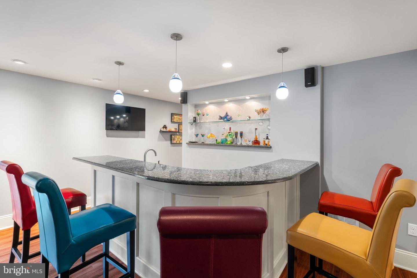 20848 GREAT FALLS FOREST DR, STERLING, Virginia 20165, 5 Bedrooms Bedrooms, ,3 BathroomsBathrooms,Residential,For sale,20848 GREAT FALLS FOREST DR,VALO2111170 MLS # VALO2111170