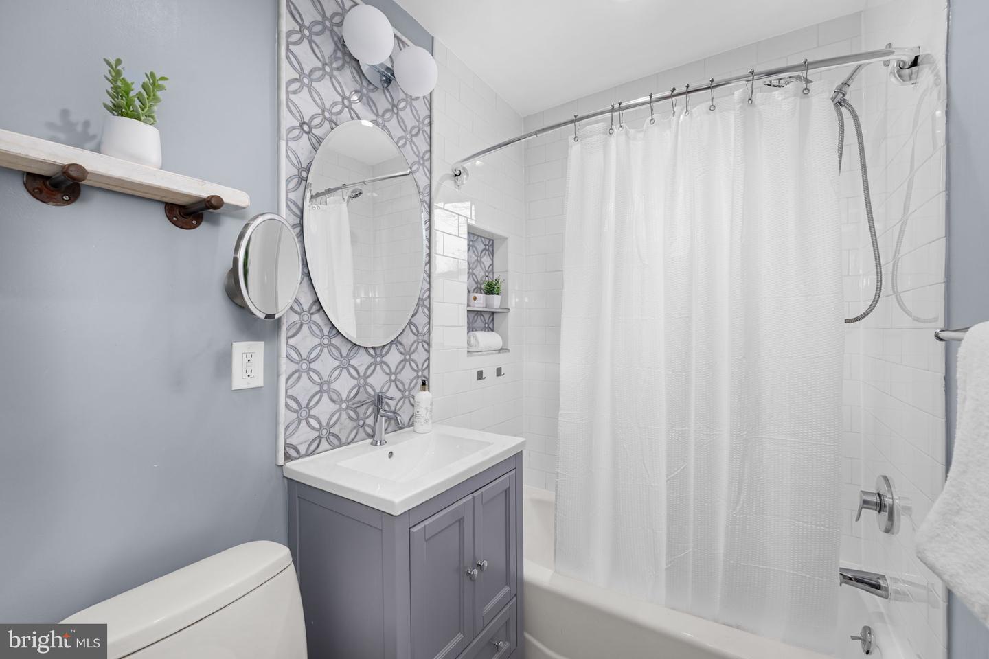 511 E NELSON AVE, ALEXANDRIA, Virginia 22301, 2 Bedrooms Bedrooms, ,2 BathroomsBathrooms,Residential,For sale,511 E NELSON AVE,VAAX2051864 MLS # VAAX2051864