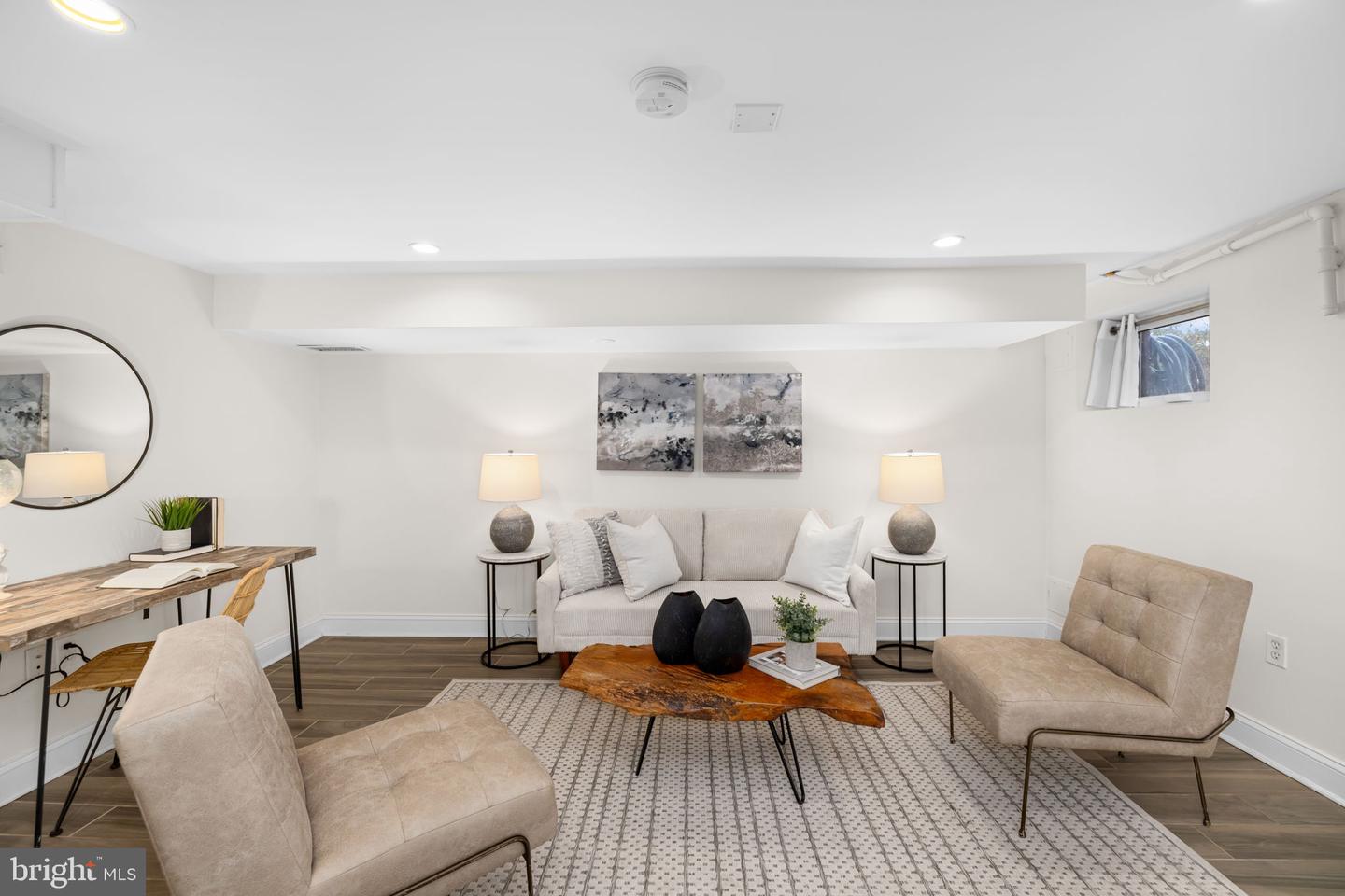 511 E NELSON AVE, ALEXANDRIA, Virginia 22301, 2 Bedrooms Bedrooms, ,2 BathroomsBathrooms,Residential,For sale,511 E NELSON AVE,VAAX2051864 MLS # VAAX2051864