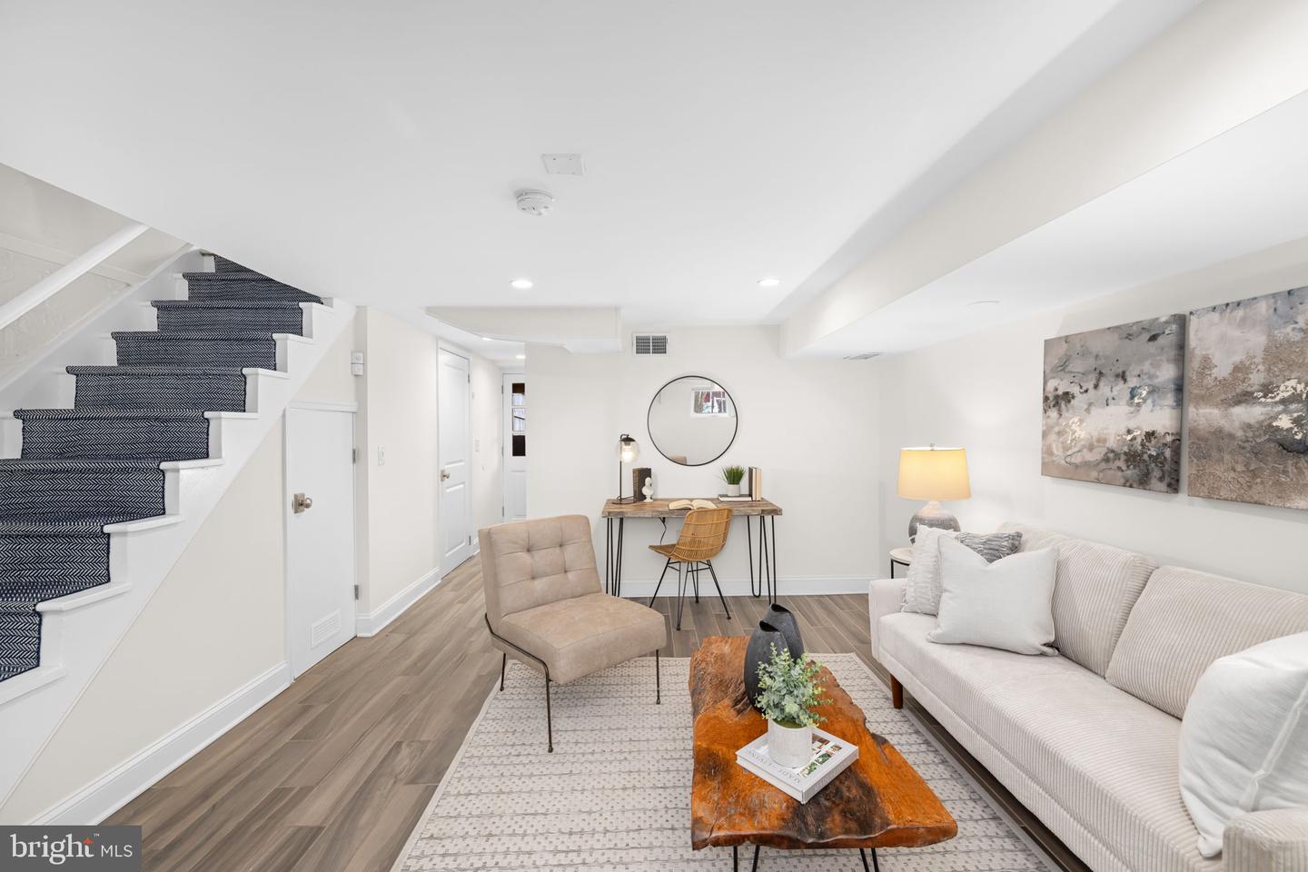 511 E NELSON AVE, ALEXANDRIA, Virginia 22301, 2 Bedrooms Bedrooms, ,2 BathroomsBathrooms,Residential,For sale,511 E NELSON AVE,VAAX2051864 MLS # VAAX2051864