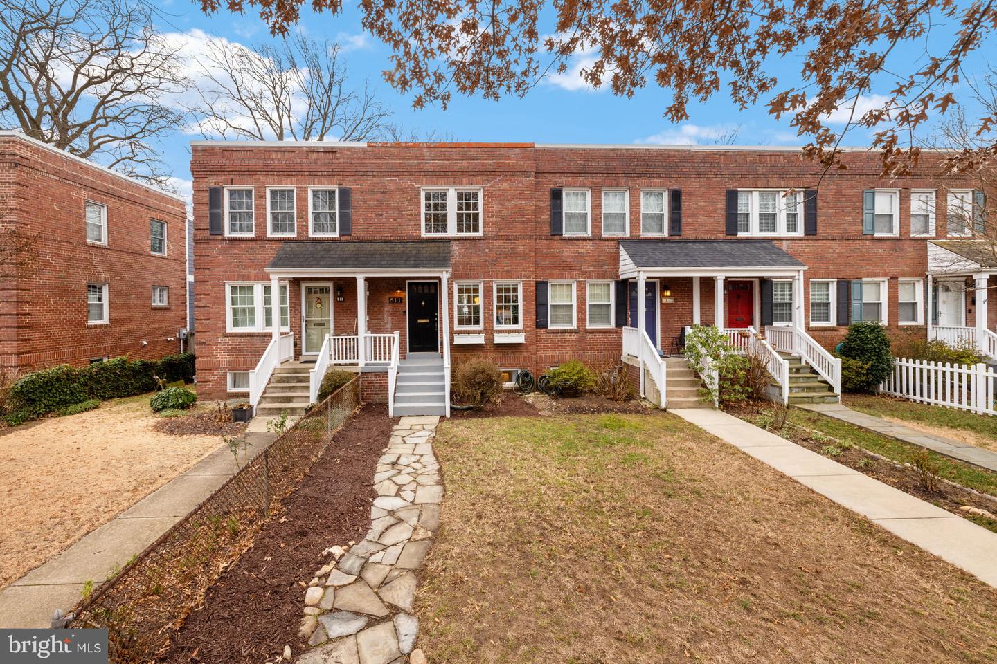 511 E NELSON AVE, ALEXANDRIA, Virginia 22301, 2 Bedrooms Bedrooms, ,2 BathroomsBathrooms,Residential,For sale,511 E NELSON AVE,VAAX2051864 MLS # VAAX2051864