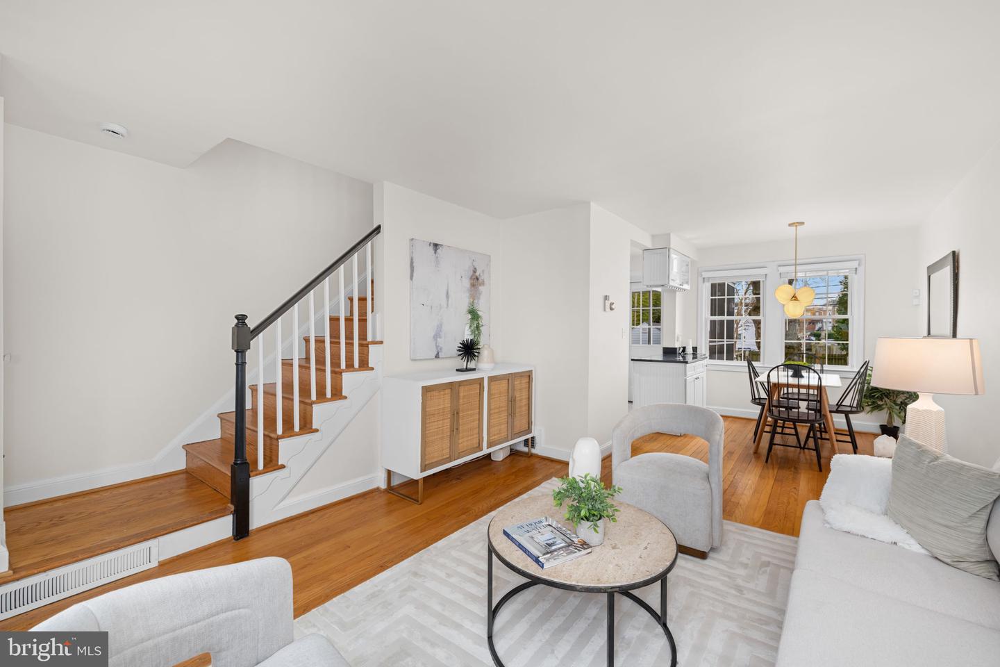 511 E NELSON AVE, ALEXANDRIA, Virginia 22301, 2 Bedrooms Bedrooms, ,2 BathroomsBathrooms,Residential,For sale,511 E NELSON AVE,VAAX2051864 MLS # VAAX2051864