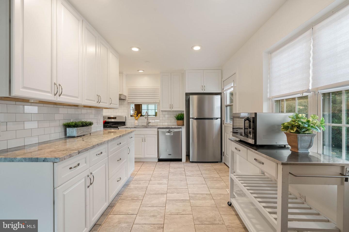 3713 AUSTIN AVE, ALEXANDRIA, Virginia 22310, 4 Bedrooms Bedrooms, ,2 BathroomsBathrooms,Residential,For sale,3713 AUSTIN AVE,VAFX2279538 MLS # VAFX2279538