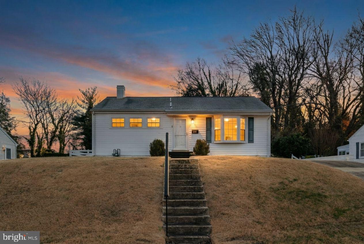 3713 AUSTIN AVE, ALEXANDRIA, Virginia 22310, 4 Bedrooms Bedrooms, ,2 BathroomsBathrooms,Residential,For sale,3713 AUSTIN AVE,VAFX2279538 MLS # VAFX2279538