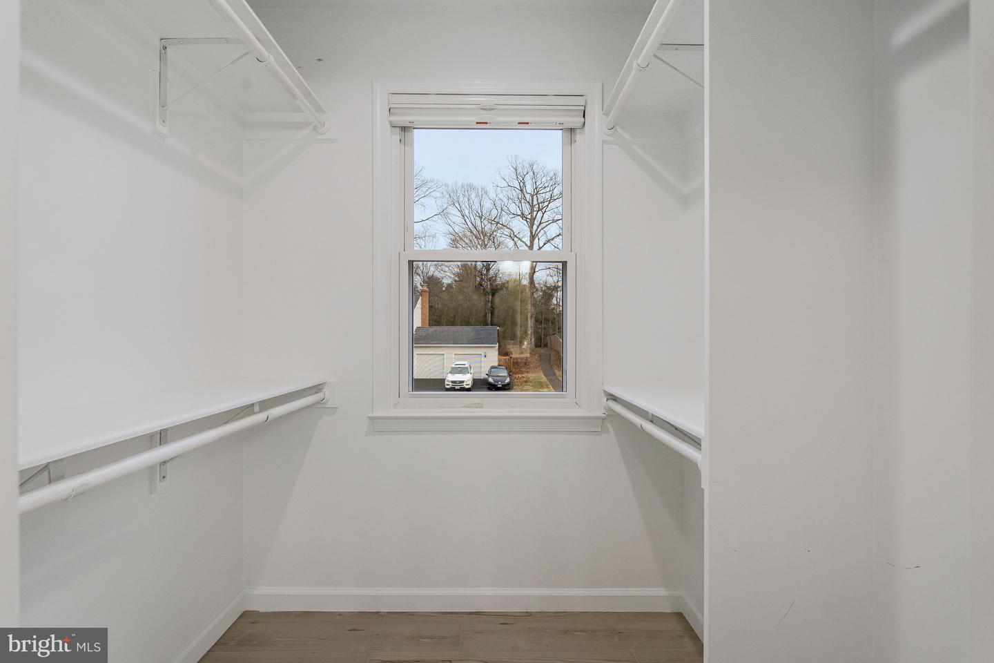 814 POTOMAC RIDGE COURT, STERLING, Virginia 20164, 5 Bedrooms Bedrooms, ,3 BathroomsBathrooms,Residential,For sale,814 POTOMAC RIDGE COURT,VALO2111384 MLS # VALO2111384