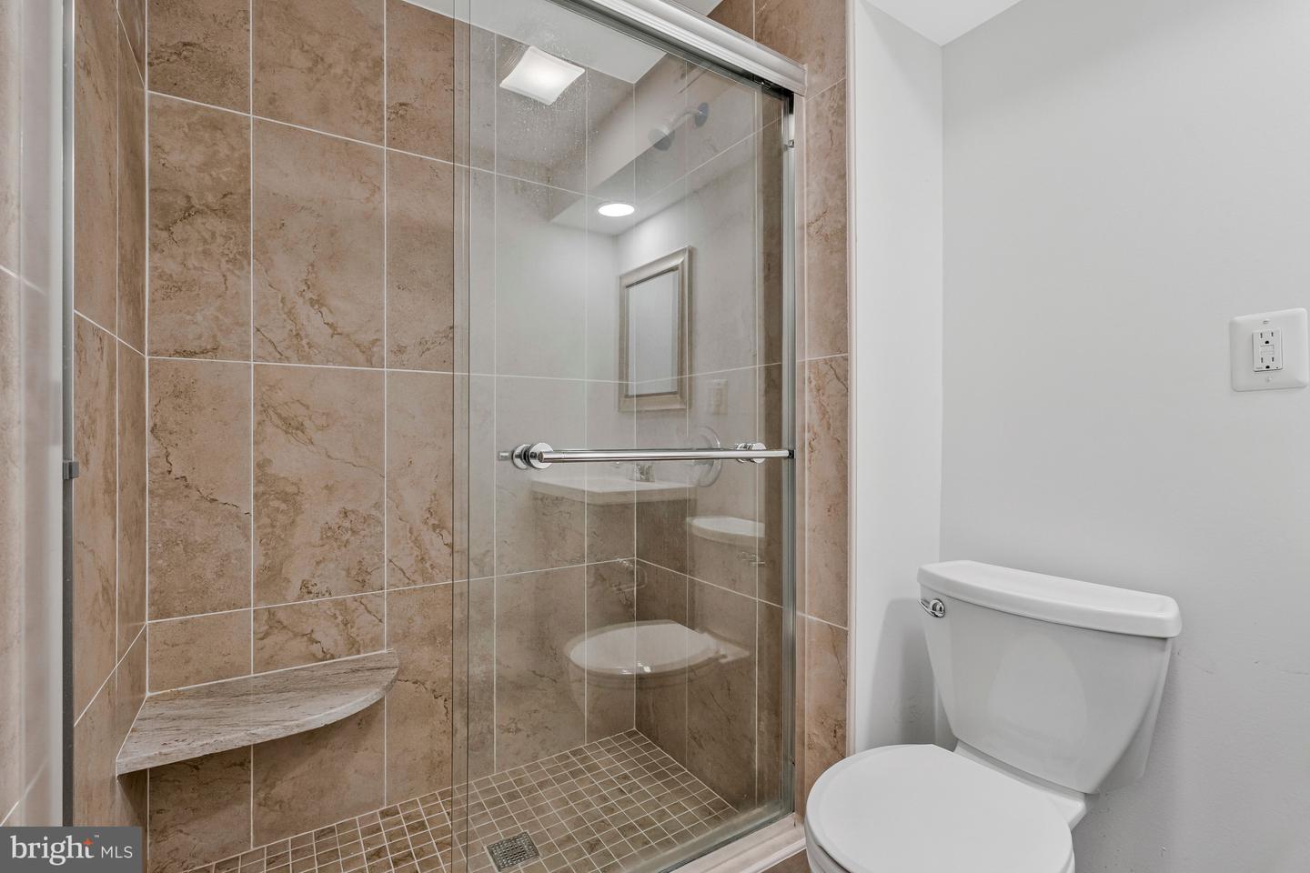 814 POTOMAC RIDGE COURT, STERLING, Virginia 20164, 5 Bedrooms Bedrooms, ,3 BathroomsBathrooms,Residential,For sale,814 POTOMAC RIDGE COURT,VALO2111384 MLS # VALO2111384