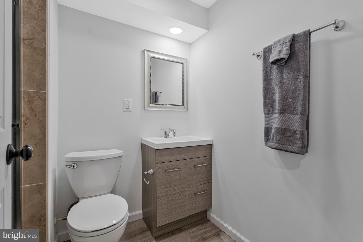 814 POTOMAC RIDGE COURT, STERLING, Virginia 20164, 5 Bedrooms Bedrooms, ,3 BathroomsBathrooms,Residential,For sale,814 POTOMAC RIDGE COURT,VALO2111384 MLS # VALO2111384