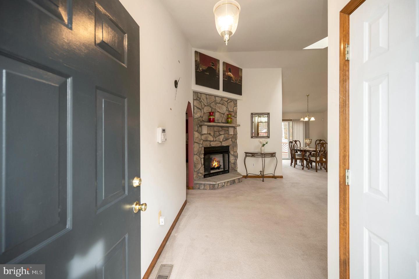 117 GREEN ST, LOCUST GROVE, Virginia 22508, 3 Bedrooms Bedrooms, 10 Rooms Rooms,2 BathroomsBathrooms,Residential,For sale,117 GREEN ST,VAOR2012844 MLS # VAOR2012844