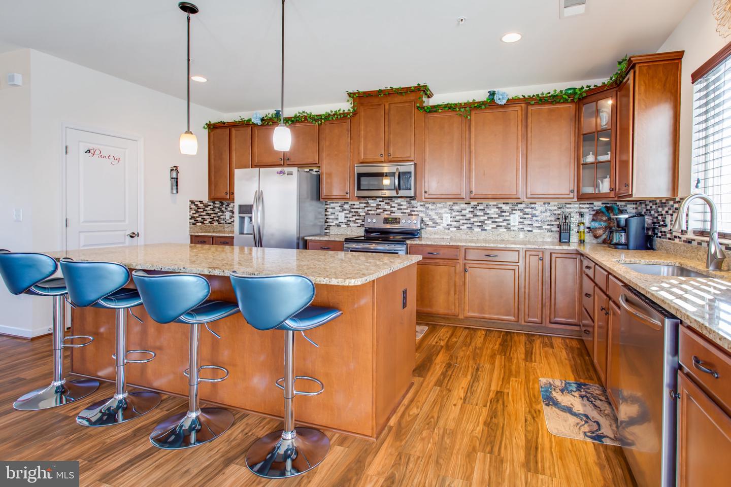 14762 MASON CREEK CIR, WOODBRIDGE, Virginia 22191, 3 Bedrooms Bedrooms, 8 Rooms Rooms,2 BathroomsBathrooms,Residential,For sale,14762 MASON CREEK CIR,VAPW2108226 MLS # VAPW2108226