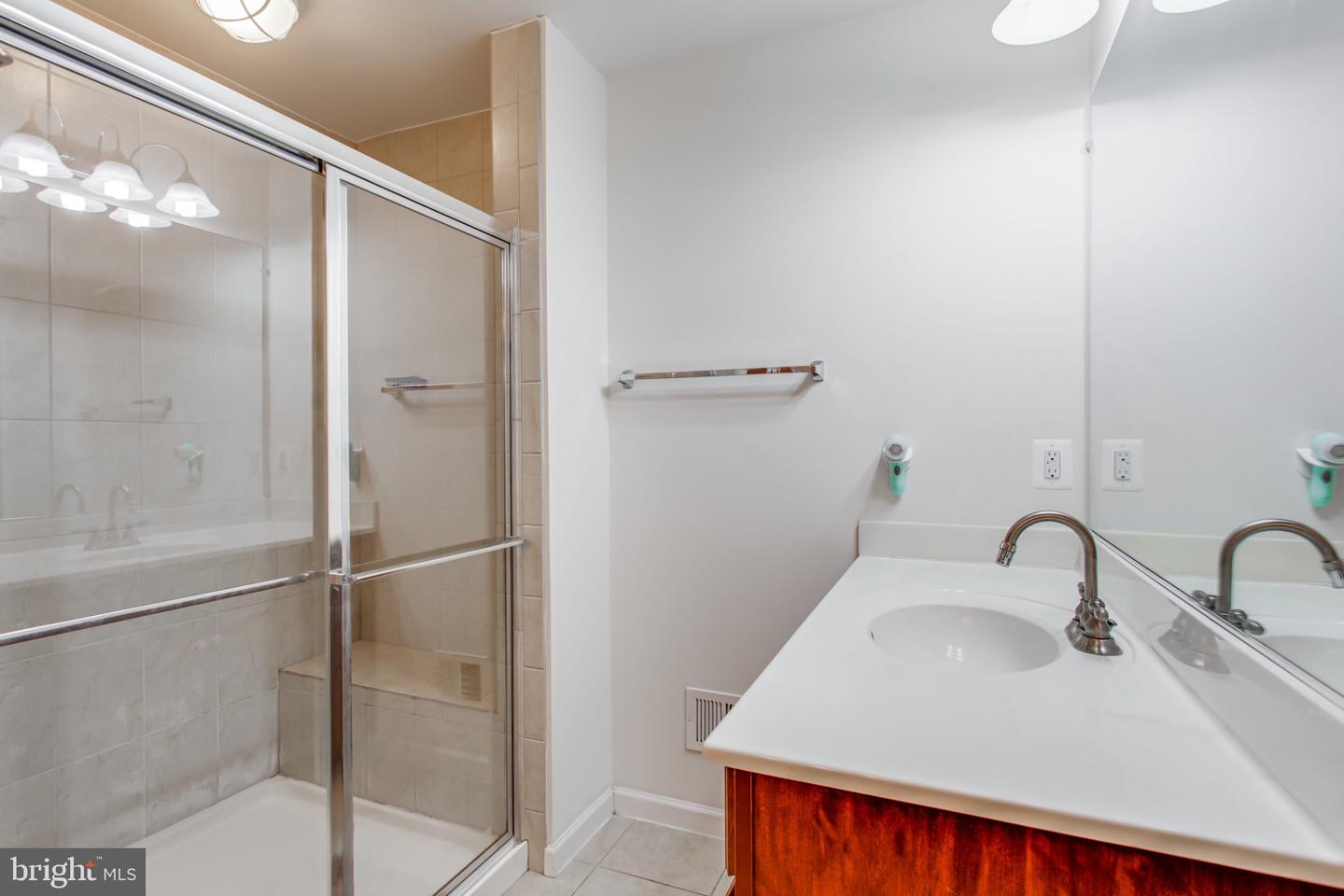 14762 MASON CREEK CIR, WOODBRIDGE, Virginia 22191, 3 Bedrooms Bedrooms, 8 Rooms Rooms,2 BathroomsBathrooms,Residential,For sale,14762 MASON CREEK CIR,VAPW2108226 MLS # VAPW2108226