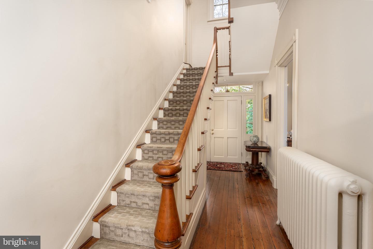 616 FORT WILLIAMS PKWY, ALEXANDRIA, Virginia 22304, 5 Bedrooms Bedrooms, ,3 BathroomsBathrooms,Residential,For sale,616 FORT WILLIAMS PKWY,VAAX2052082 MLS # VAAX2052082