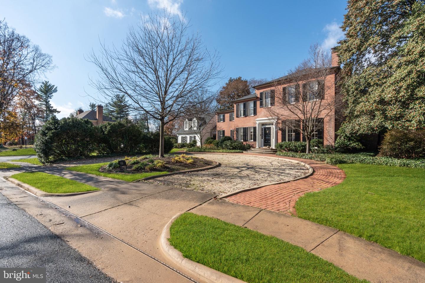 616 FORT WILLIAMS PKWY, ALEXANDRIA, Virginia 22304, 5 Bedrooms Bedrooms, ,3 BathroomsBathrooms,Residential,For sale,616 FORT WILLIAMS PKWY,VAAX2052082 MLS # VAAX2052082