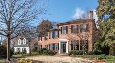 616 FORT WILLIAMS PKWY, ALEXANDRIA, Virginia 22304, 5 Bedrooms Bedrooms, ,3 BathroomsBathrooms,Residential,For sale,616 FORT WILLIAMS PKWY,VAAX2052082 MLS # VAAX2052082