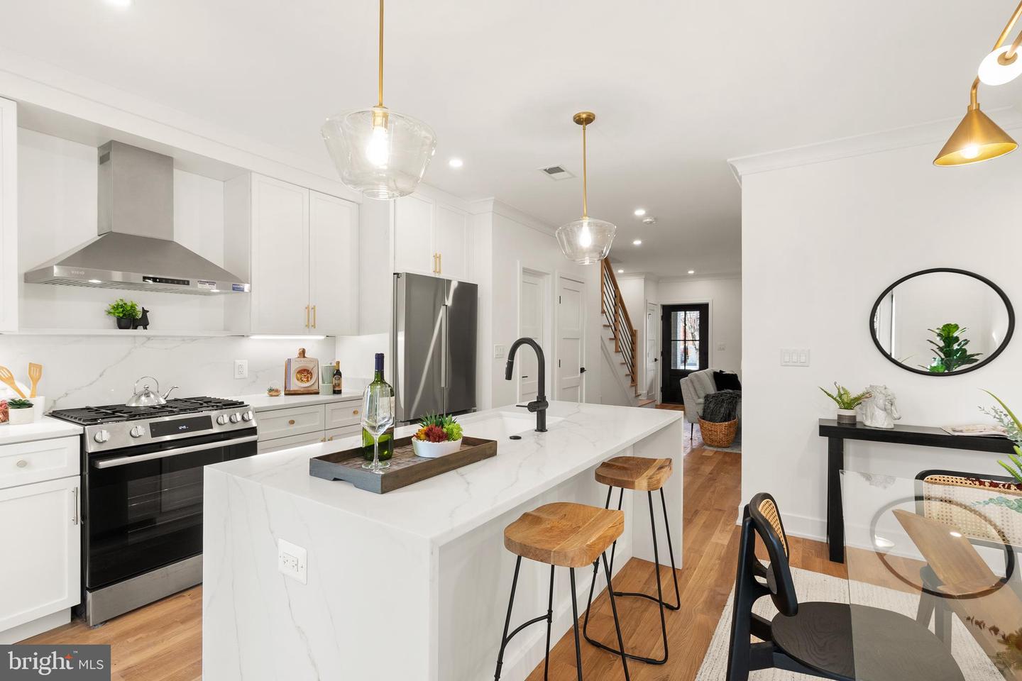 321 16TH ST NE, WASHINGTON, District Of Columbia 20002, 4 Bedrooms Bedrooms, ,3 BathroomsBathrooms,Residential,For sale,321 16TH ST NE,DCDC2233502 MLS # DCDC2233502