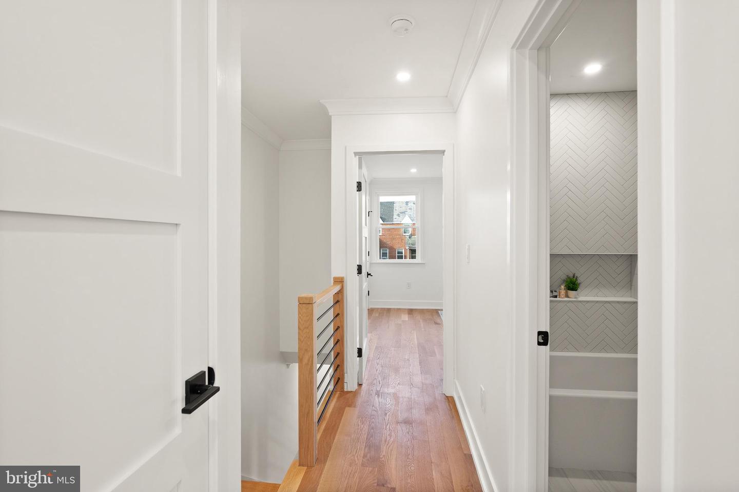 321 16TH ST NE, WASHINGTON, District Of Columbia 20002, 4 Bedrooms Bedrooms, ,3 BathroomsBathrooms,Residential,For sale,321 16TH ST NE,DCDC2233502 MLS # DCDC2233502