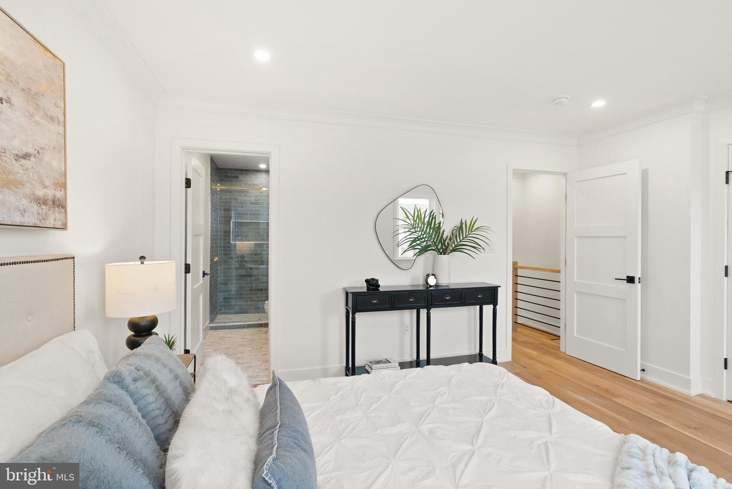 321 16TH ST NE, WASHINGTON, District Of Columbia 20002, 4 Bedrooms Bedrooms, ,3 BathroomsBathrooms,Residential,For sale,321 16TH ST NE,DCDC2233502 MLS # DCDC2233502