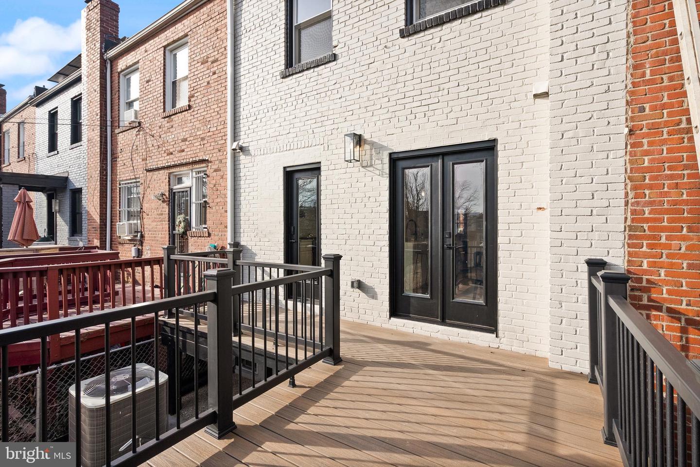 321 16TH ST NE, WASHINGTON, District Of Columbia 20002, 4 Bedrooms Bedrooms, ,3 BathroomsBathrooms,Residential,For sale,321 16TH ST NE,DCDC2233502 MLS # DCDC2233502