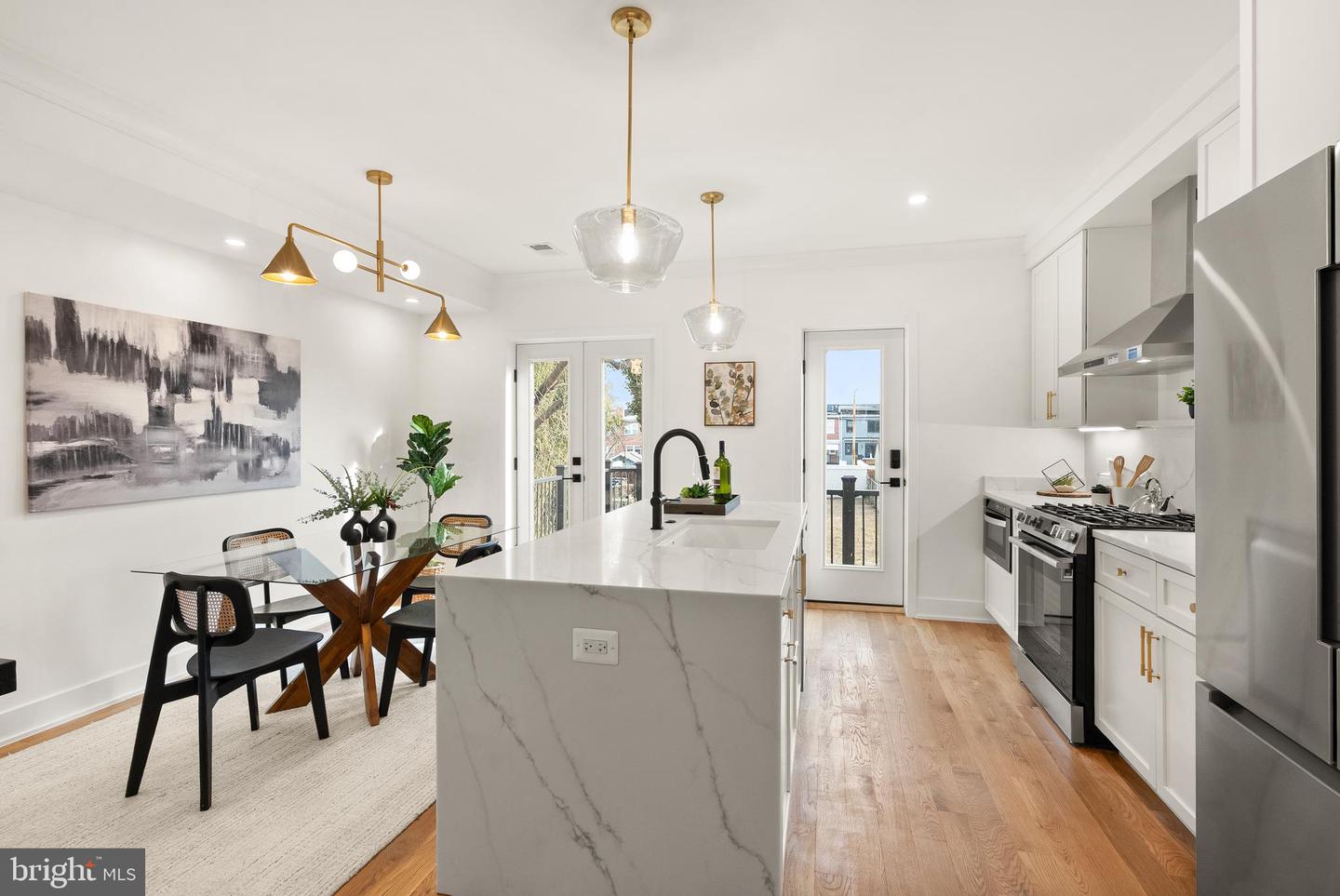 321 16TH ST NE, WASHINGTON, District Of Columbia 20002, 4 Bedrooms Bedrooms, ,3 BathroomsBathrooms,Residential,For sale,321 16TH ST NE,DCDC2233502 MLS # DCDC2233502