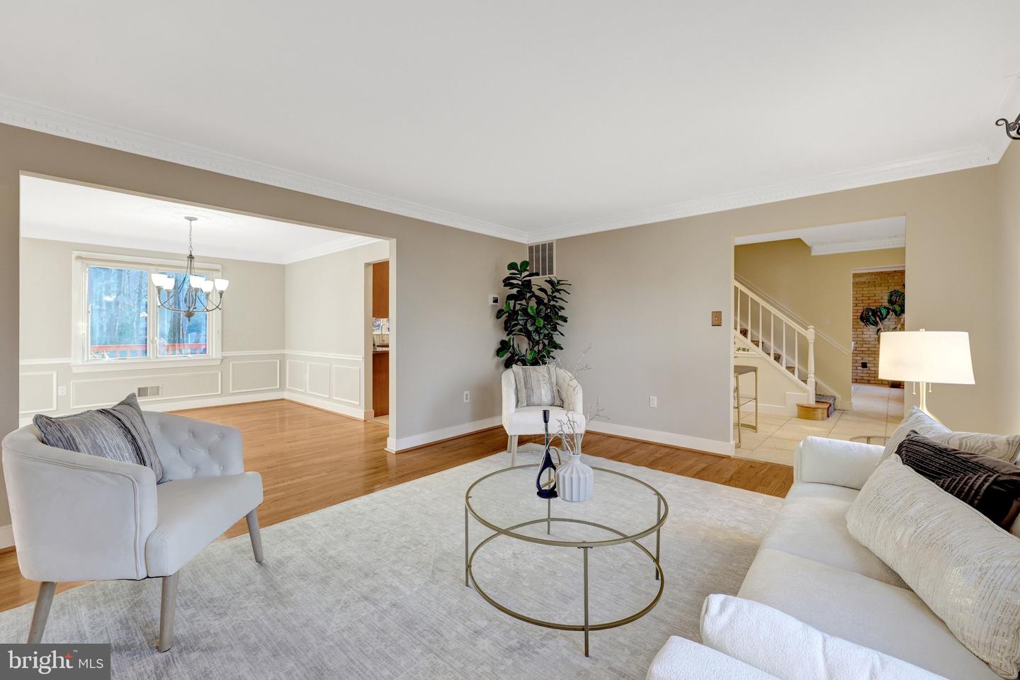 987 OLD HOLLY DR, GREAT FALLS, Virginia 22066, 5 Bedrooms Bedrooms, ,3 BathroomsBathrooms,Residential,For sale,987 OLD HOLLY DR,VAFX2281496 MLS # VAFX2281496