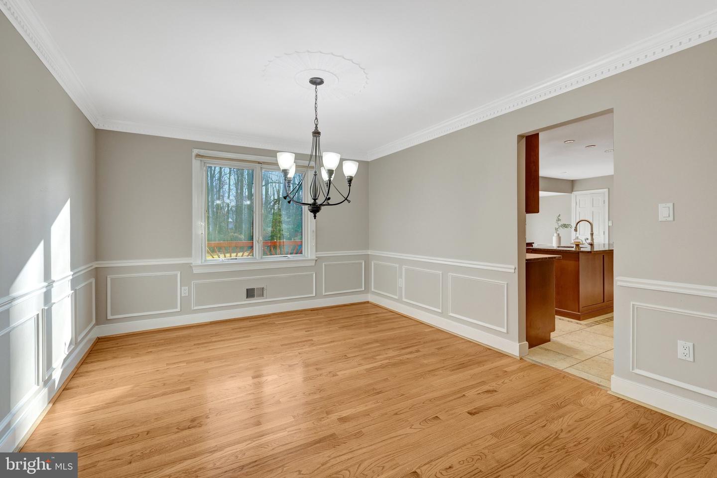 987 OLD HOLLY DR, GREAT FALLS, Virginia 22066, 5 Bedrooms Bedrooms, ,3 BathroomsBathrooms,Residential,For sale,987 OLD HOLLY DR,VAFX2281496 MLS # VAFX2281496