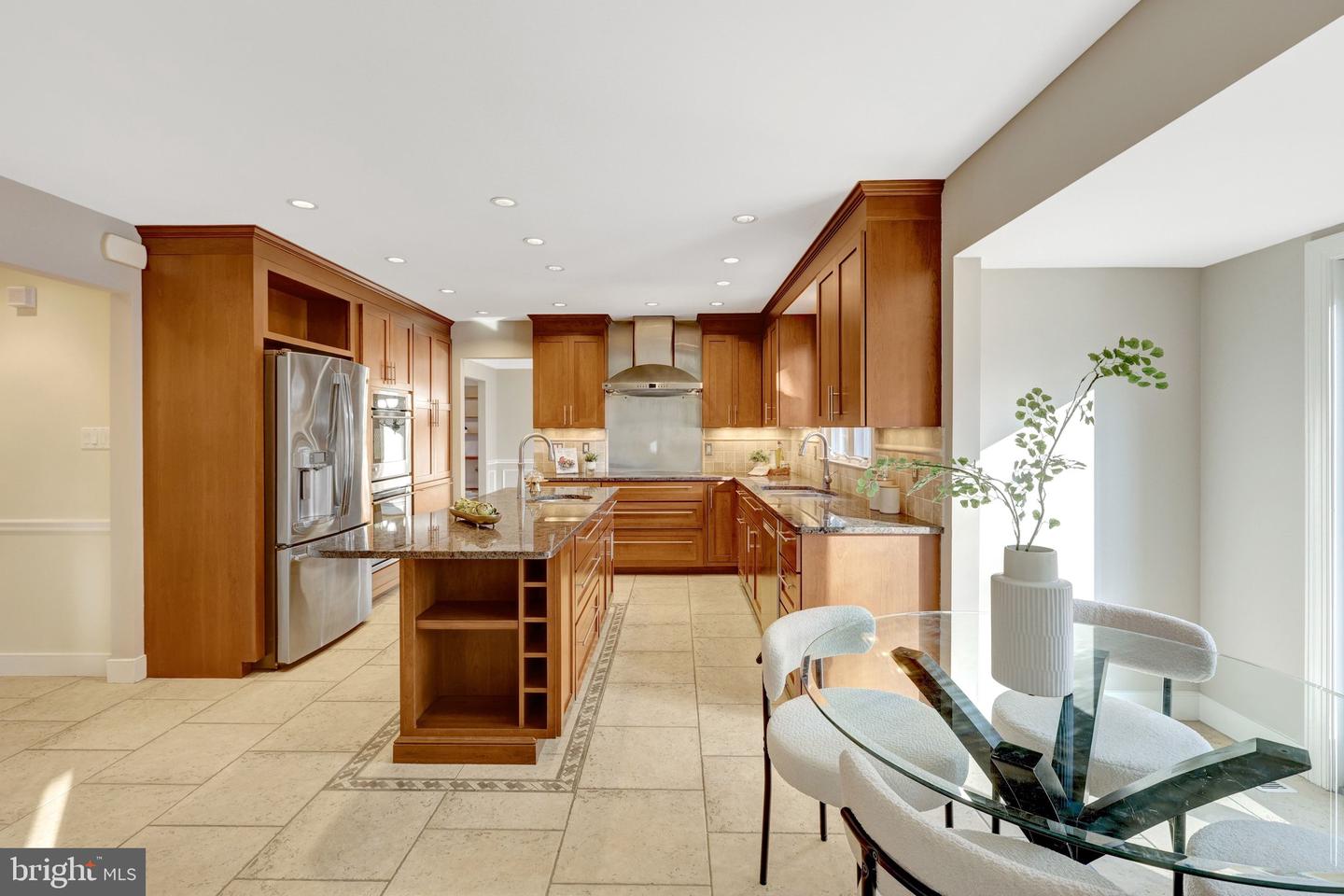 987 OLD HOLLY DR, GREAT FALLS, Virginia 22066, 5 Bedrooms Bedrooms, ,3 BathroomsBathrooms,Residential,For sale,987 OLD HOLLY DR,VAFX2281496 MLS # VAFX2281496