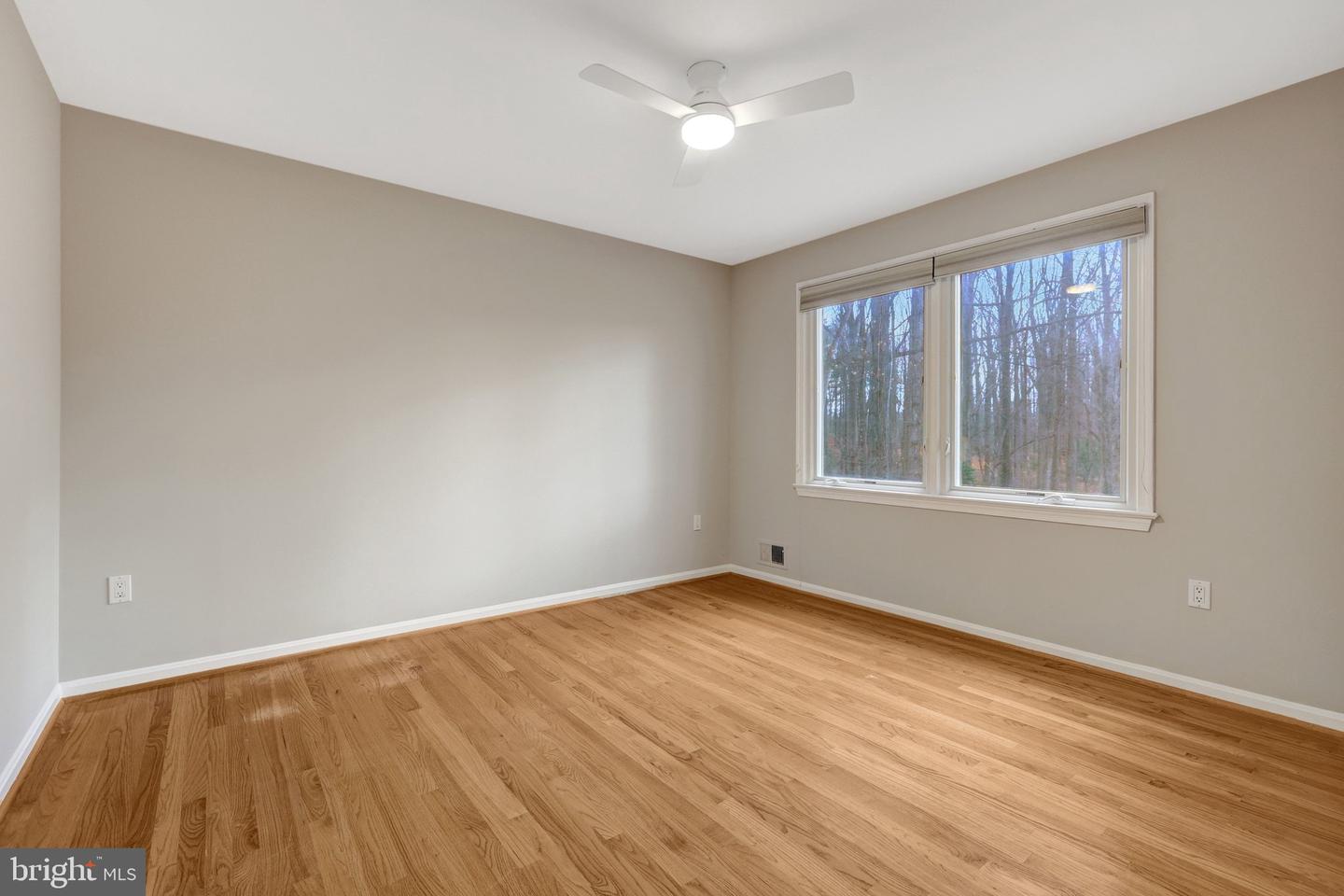 987 OLD HOLLY DR, GREAT FALLS, Virginia 22066, 5 Bedrooms Bedrooms, ,3 BathroomsBathrooms,Residential,For sale,987 OLD HOLLY DR,VAFX2281496 MLS # VAFX2281496