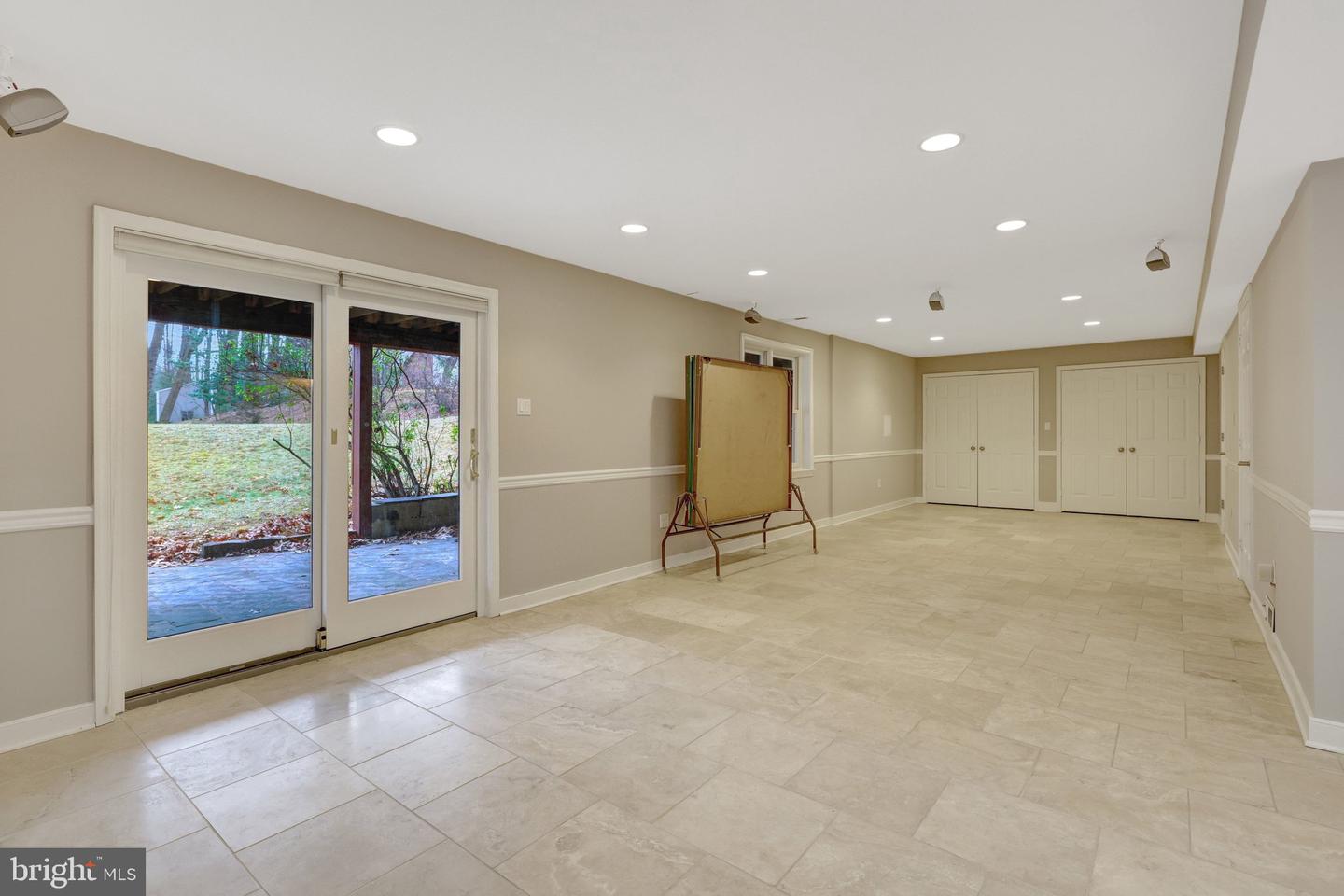 987 OLD HOLLY DR, GREAT FALLS, Virginia 22066, 5 Bedrooms Bedrooms, ,3 BathroomsBathrooms,Residential,For sale,987 OLD HOLLY DR,VAFX2281496 MLS # VAFX2281496