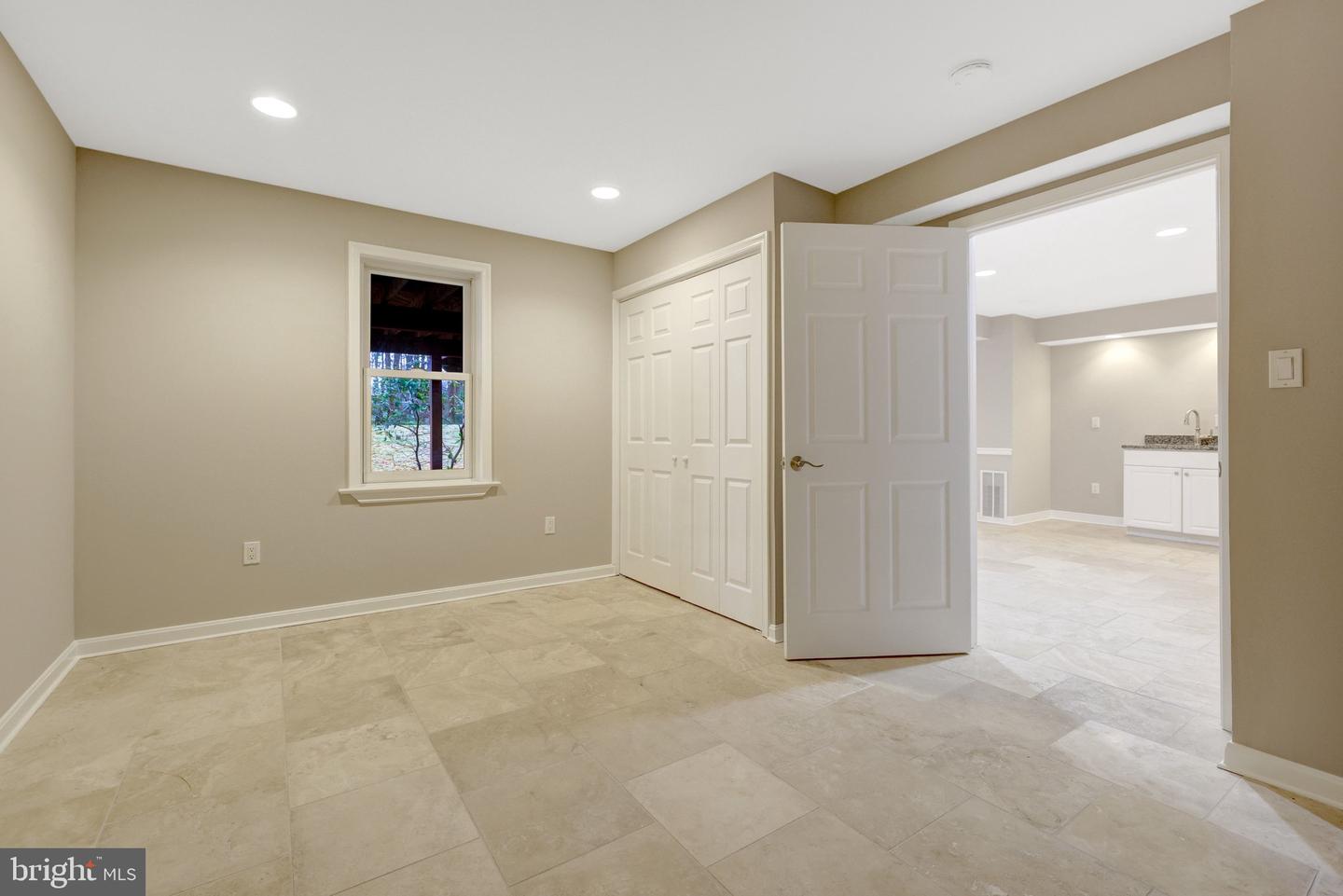 987 OLD HOLLY DR, GREAT FALLS, Virginia 22066, 5 Bedrooms Bedrooms, ,3 BathroomsBathrooms,Residential,For sale,987 OLD HOLLY DR,VAFX2281496 MLS # VAFX2281496