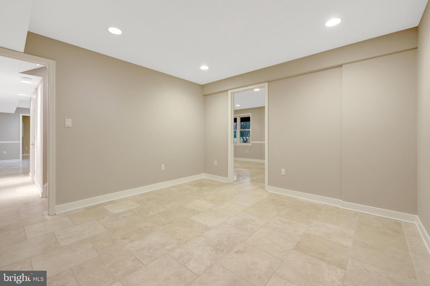 987 OLD HOLLY DR, GREAT FALLS, Virginia 22066, 5 Bedrooms Bedrooms, ,3 BathroomsBathrooms,Residential,For sale,987 OLD HOLLY DR,VAFX2281496 MLS # VAFX2281496