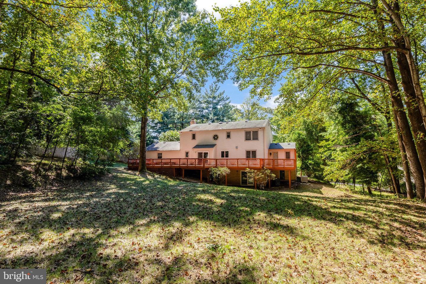 987 OLD HOLLY DR, GREAT FALLS, Virginia 22066, 5 Bedrooms Bedrooms, ,3 BathroomsBathrooms,Residential,For sale,987 OLD HOLLY DR,VAFX2281496 MLS # VAFX2281496