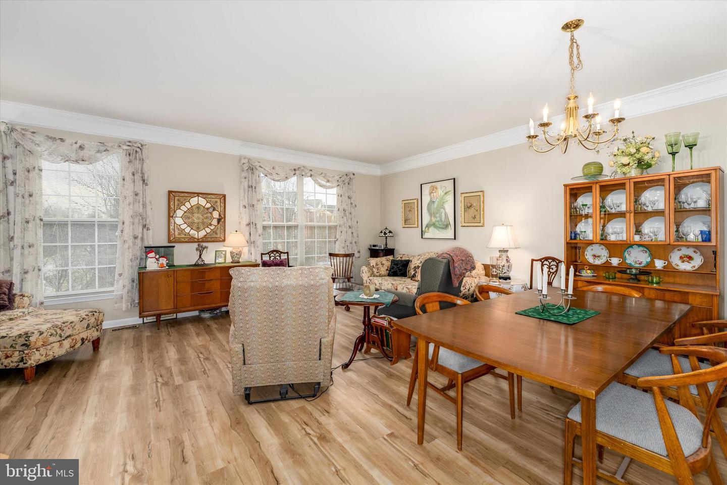 13082 PARK CRESCENT CIR, HERNDON, Virginia 20171, 3 Bedrooms Bedrooms, ,2 BathroomsBathrooms,Residential,For sale,13082 PARK CRESCENT CIR,VAFX2281656 MLS # VAFX2281656