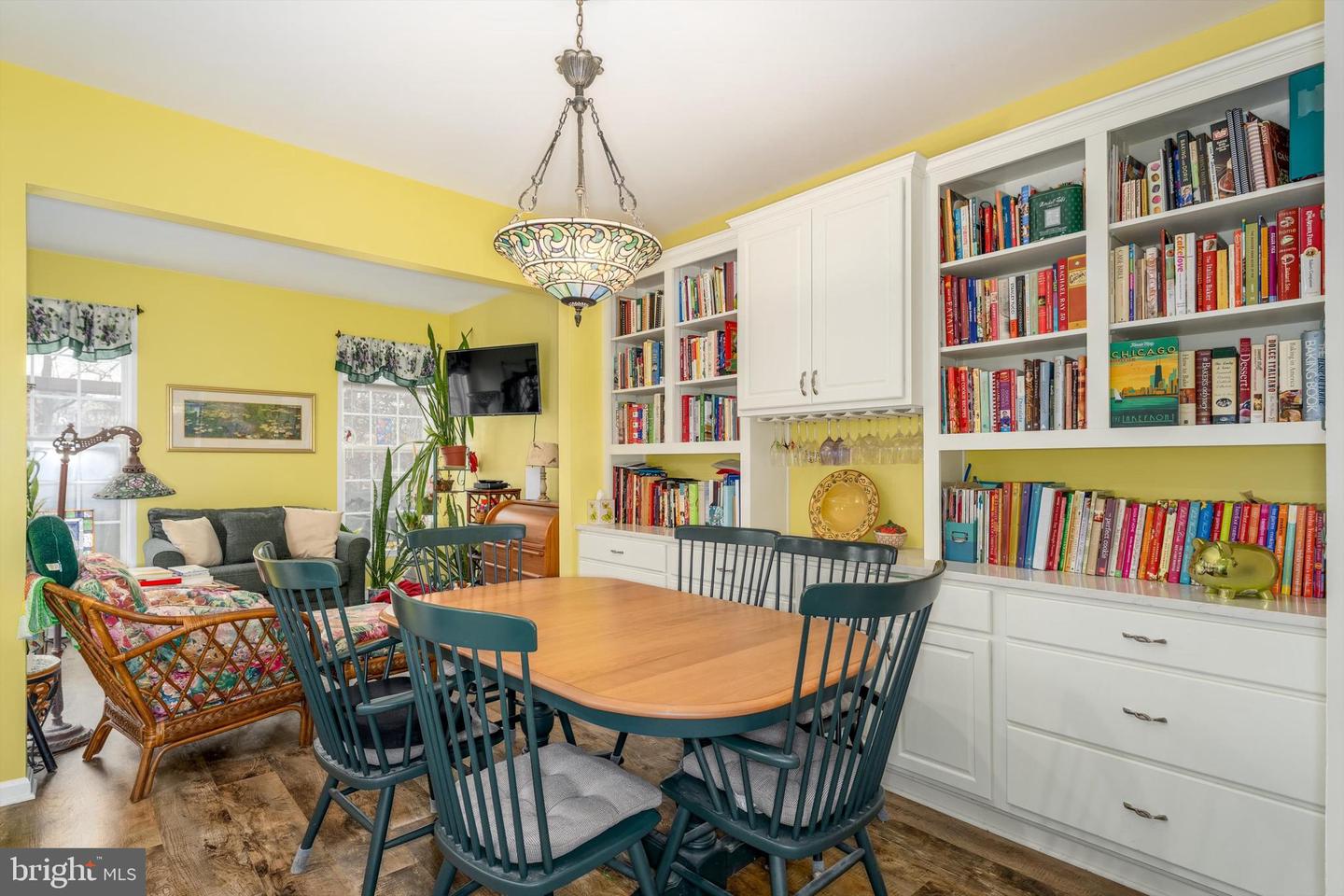 13082 PARK CRESCENT CIR, HERNDON, Virginia 20171, 3 Bedrooms Bedrooms, ,2 BathroomsBathrooms,Residential,For sale,13082 PARK CRESCENT CIR,VAFX2281656 MLS # VAFX2281656