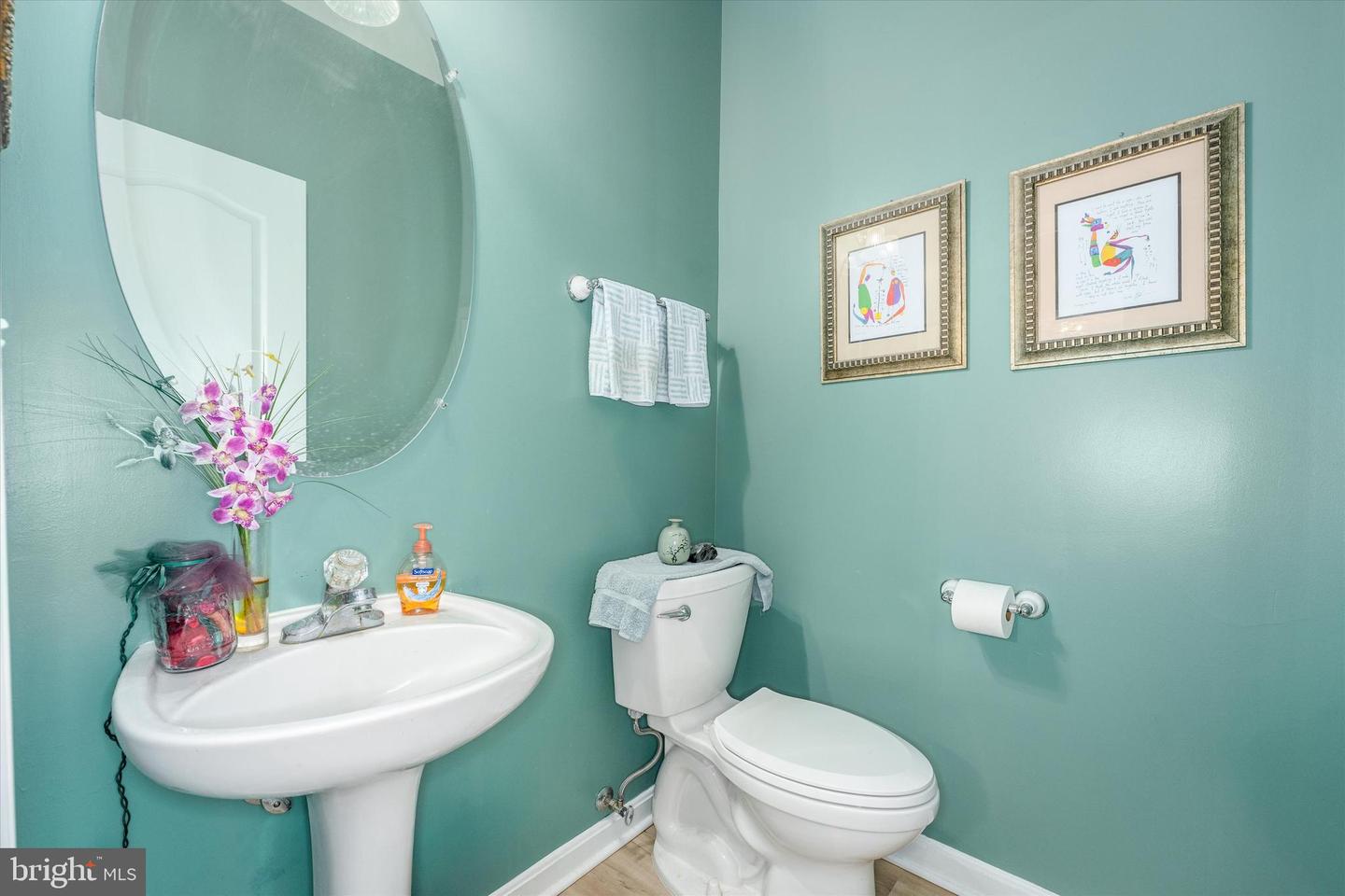 13082 PARK CRESCENT CIR, HERNDON, Virginia 20171, 3 Bedrooms Bedrooms, ,2 BathroomsBathrooms,Residential,For sale,13082 PARK CRESCENT CIR,VAFX2281656 MLS # VAFX2281656