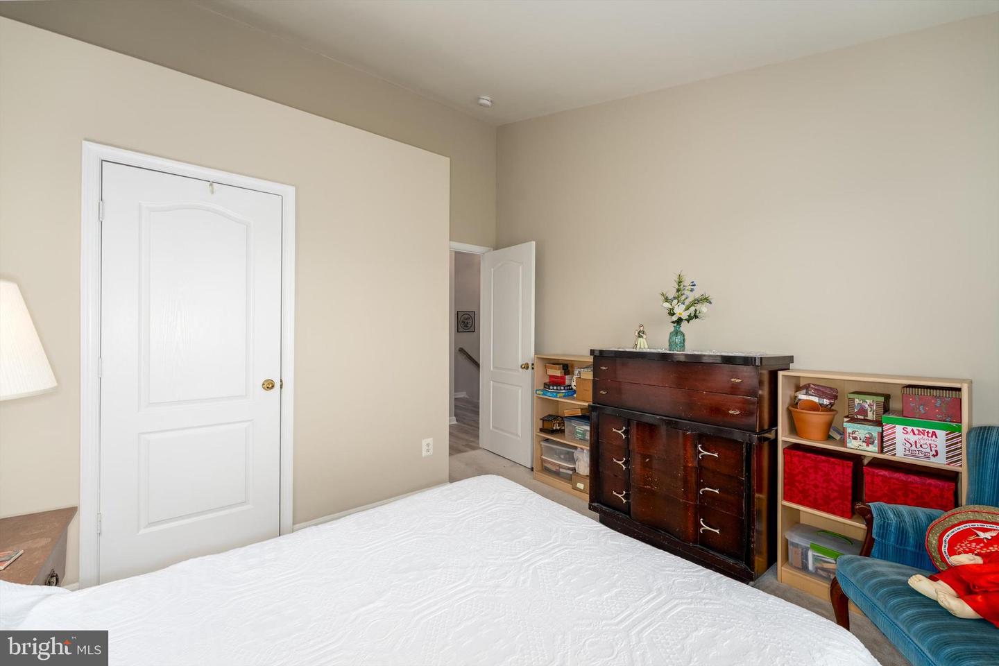 13082 PARK CRESCENT CIR, HERNDON, Virginia 20171, 3 Bedrooms Bedrooms, ,2 BathroomsBathrooms,Residential,For sale,13082 PARK CRESCENT CIR,VAFX2281656 MLS # VAFX2281656