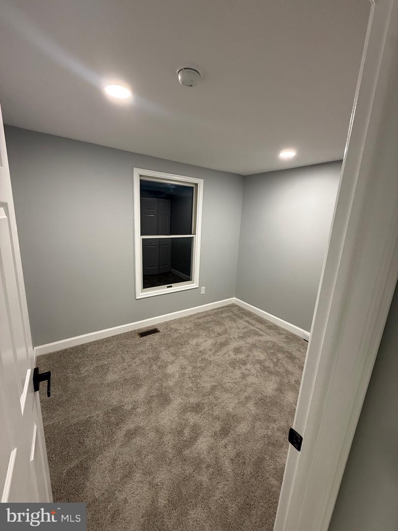 1964 KNOLL TOP LN, WOODBRIDGE, Virginia 22191, 4 Bedrooms Bedrooms, ,3 BathroomsBathrooms,Residential,For sale,1964 KNOLL TOP LN,VAPW2108752 MLS # VAPW2108752