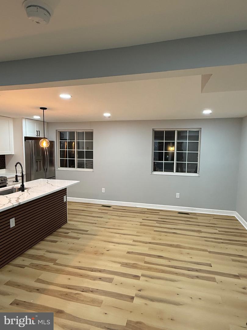 1964 KNOLL TOP LN, WOODBRIDGE, Virginia 22191, 4 Bedrooms Bedrooms, ,3 BathroomsBathrooms,Residential,For sale,1964 KNOLL TOP LN,VAPW2108752 MLS # VAPW2108752