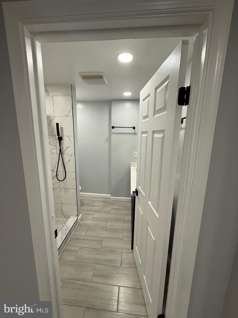 1964 KNOLL TOP LN, WOODBRIDGE, Virginia 22191, 4 Bedrooms Bedrooms, ,3 BathroomsBathrooms,Residential,For sale,1964 KNOLL TOP LN,VAPW2108752 MLS # VAPW2108752