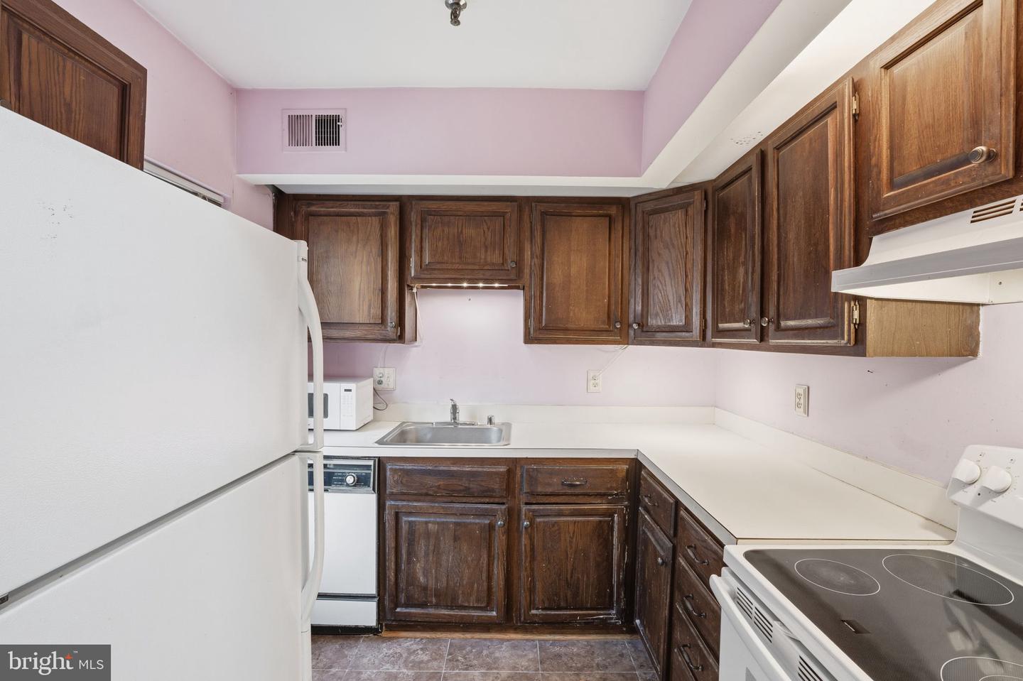 1066 PAPER MILL CT NW #1066, WASHINGTON, District Of Columbia 20007, 2 Bedrooms Bedrooms, ,1 BathroomBathrooms,Residential,For sale,1066 PAPER MILL CT NW #1066,DCDC2234206 MLS # DCDC2234206 1066 PAPER MILL CT NW #1066, WASHINGTON, District Of Columbia 20007, 2 Bedrooms Bedrooms, ,1 BathroomBathrooms,Residential,For sale,1066 PAPER MILL CT NW #1066,DCDC2234206 MLS # DCDC2234206