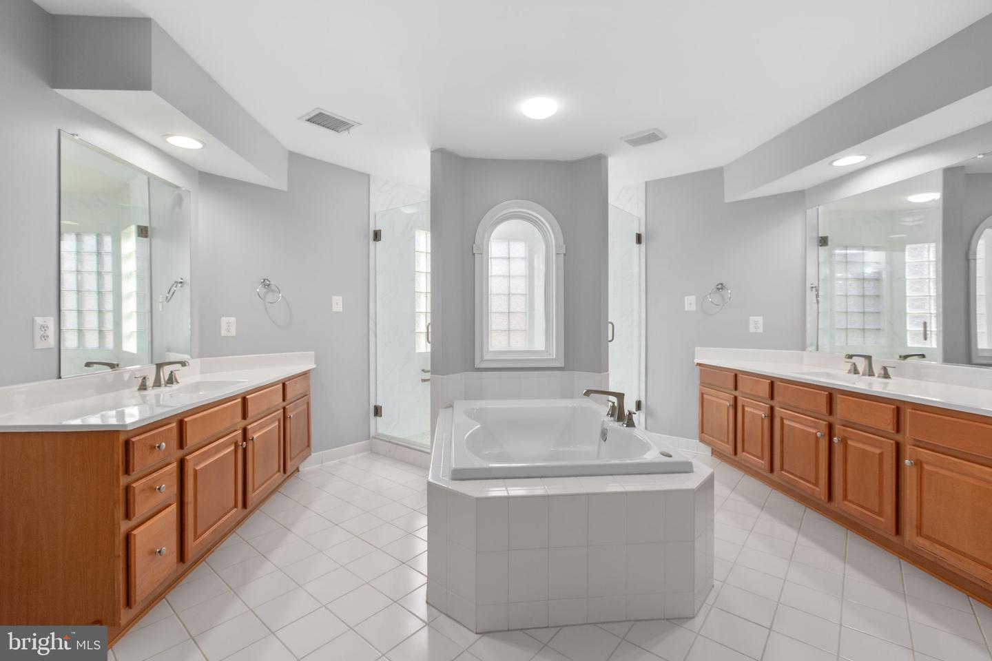 8528 WORMAN DR, KING GEORGE, Virginia 22485, 5 Bedrooms Bedrooms, ,4 BathroomsBathrooms,Residential,For sale,8528 WORMAN DR,VAKG2007362 MLS # VAKG2007362