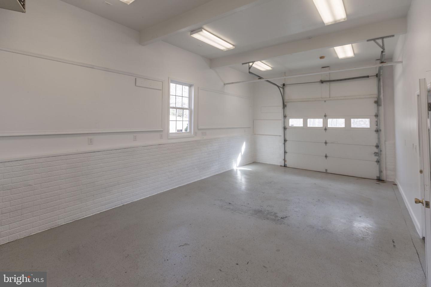 8528 WORMAN DR, KING GEORGE, Virginia 22485, 5 Bedrooms Bedrooms, ,4 BathroomsBathrooms,Residential,For sale,8528 WORMAN DR,VAKG2007362 MLS # VAKG2007362